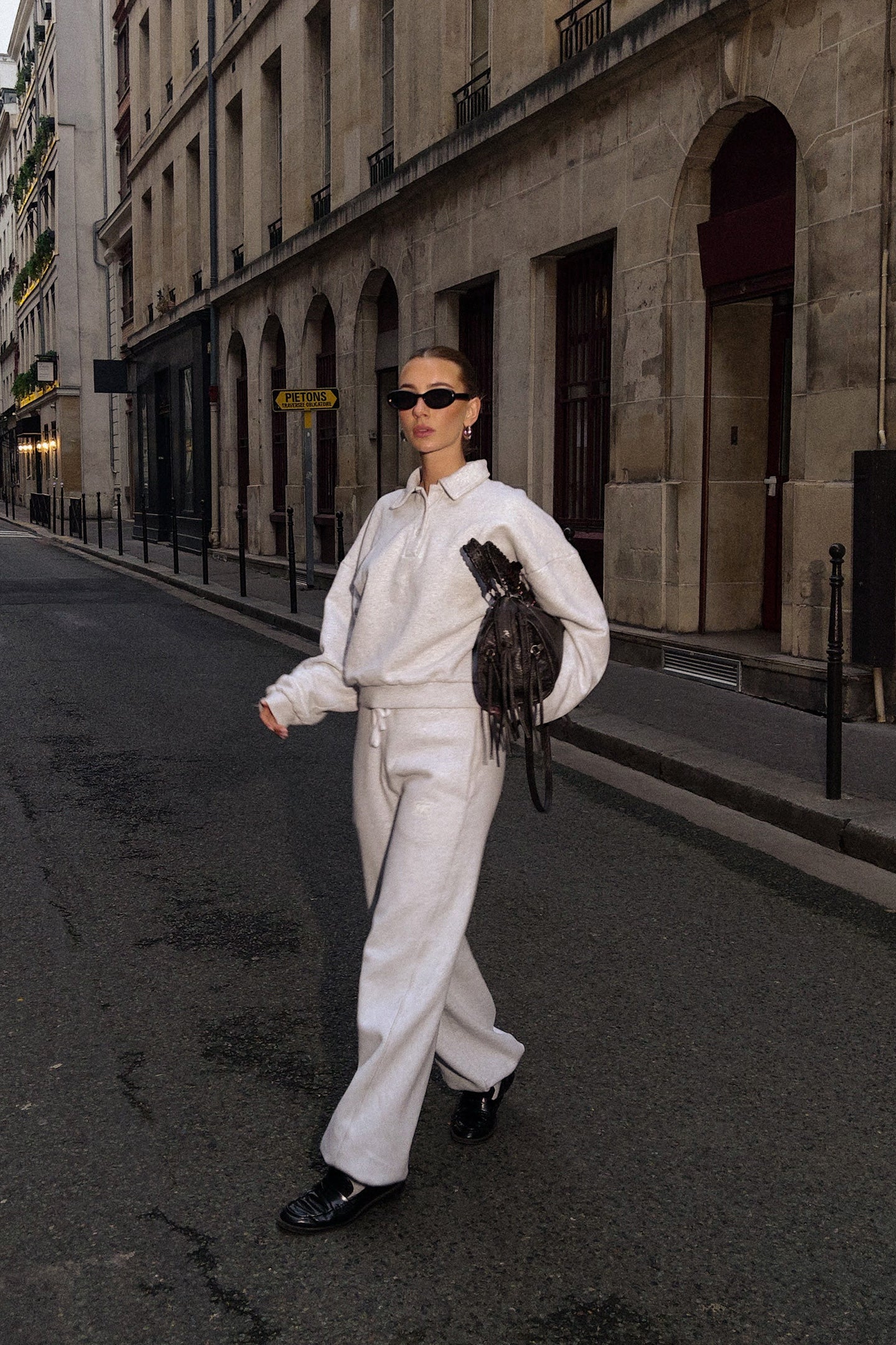 grijze polo sweater met knoopjes van naetur