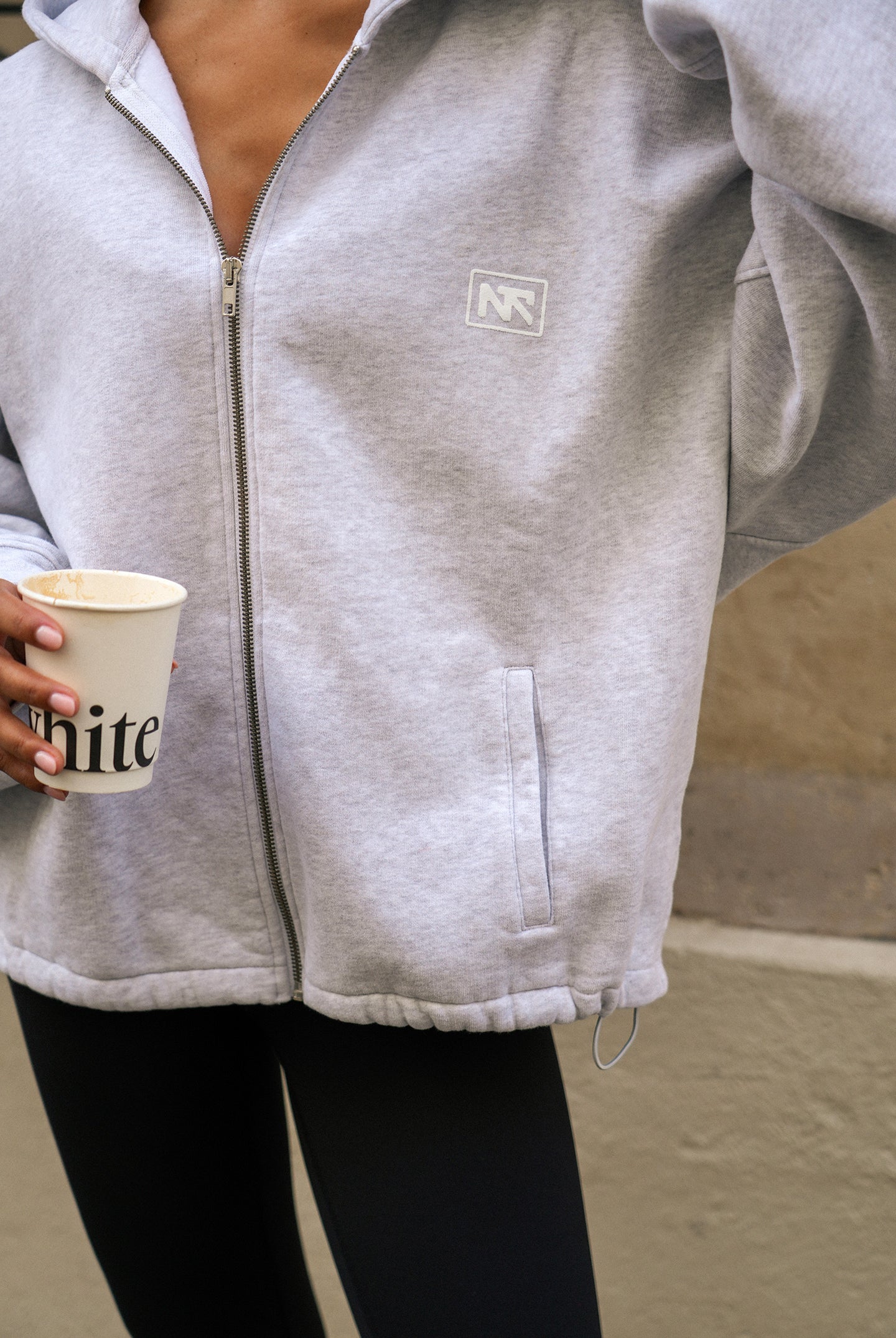 unisex overzised hoodie vest in grijs met zakken van naetur